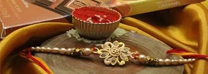 Rakhi With Chocolates