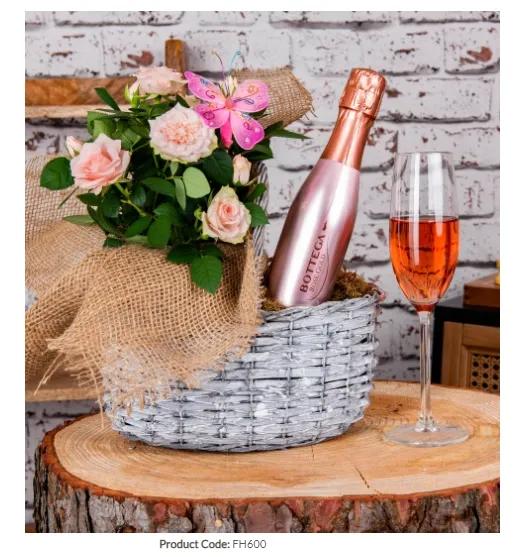 Rose and Bottega Basket