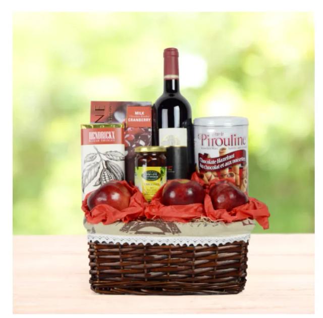 ELEGANT KOSHER DELICIOUS WINE GIFT BASKET