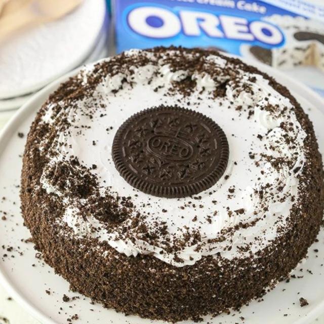 Oreo Ice Cream Cake