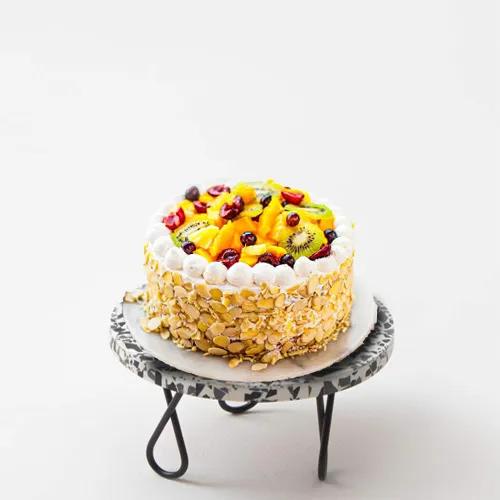 Crunchy Fruit Cake