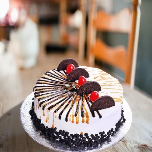 Classic Oreo Cake