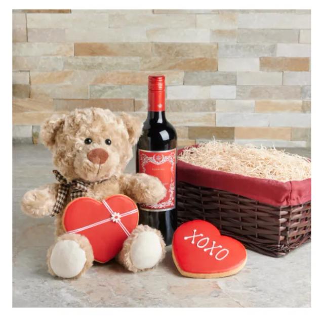 alentine’s Day Delicious Wine & Roses Gift Set
