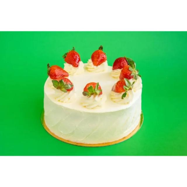 Strawberry Short Flavourful Cake